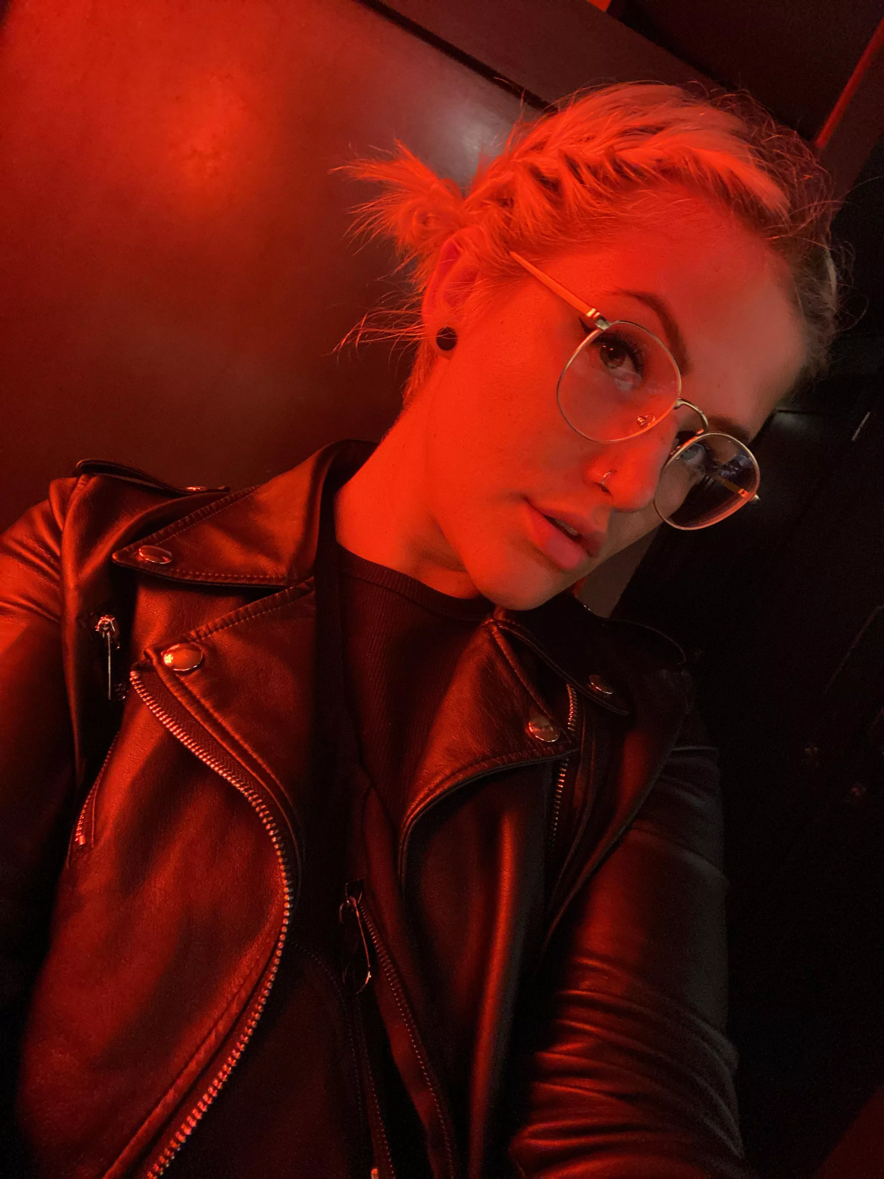 Amsterdam washroom selfie [f]