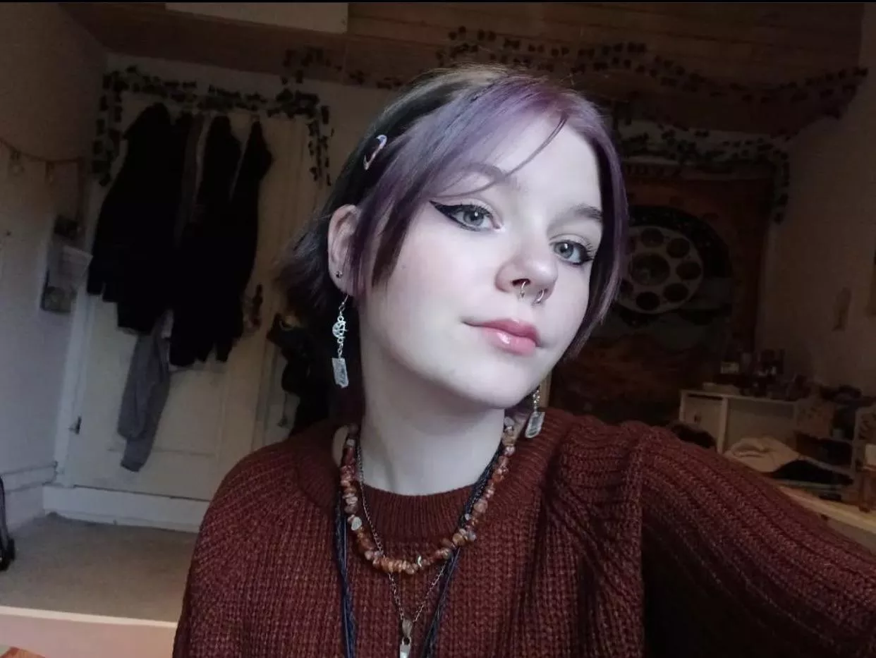 And now tell ur Mistress how bad u wanna be her sissy