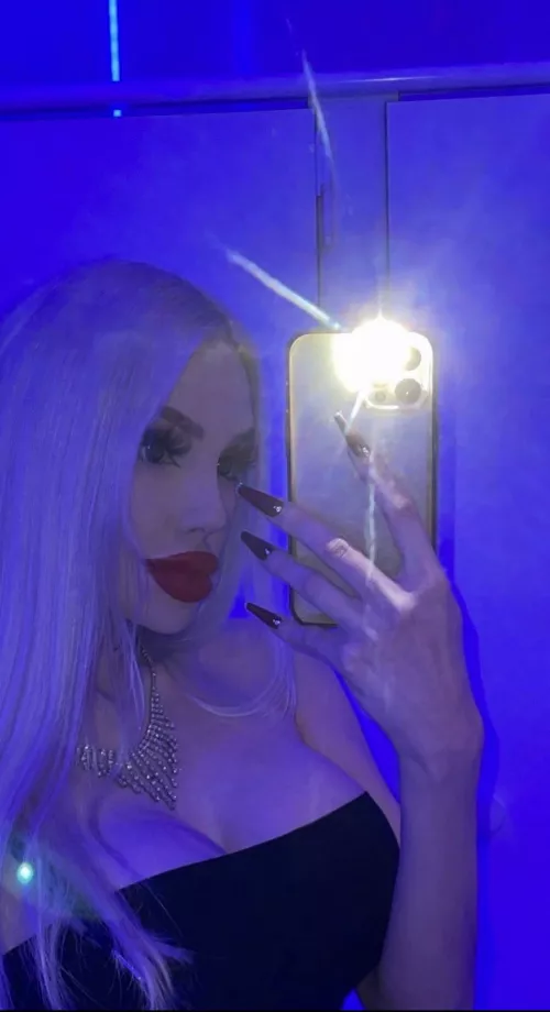 hi guys😉🔥💅🏻