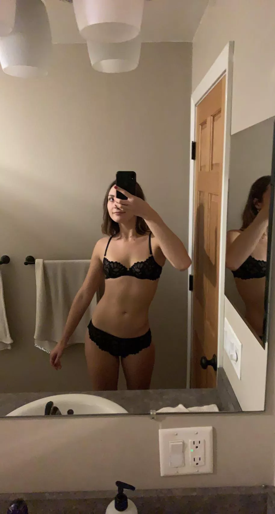 I do my crunches ☺️ but I still like beer [img]