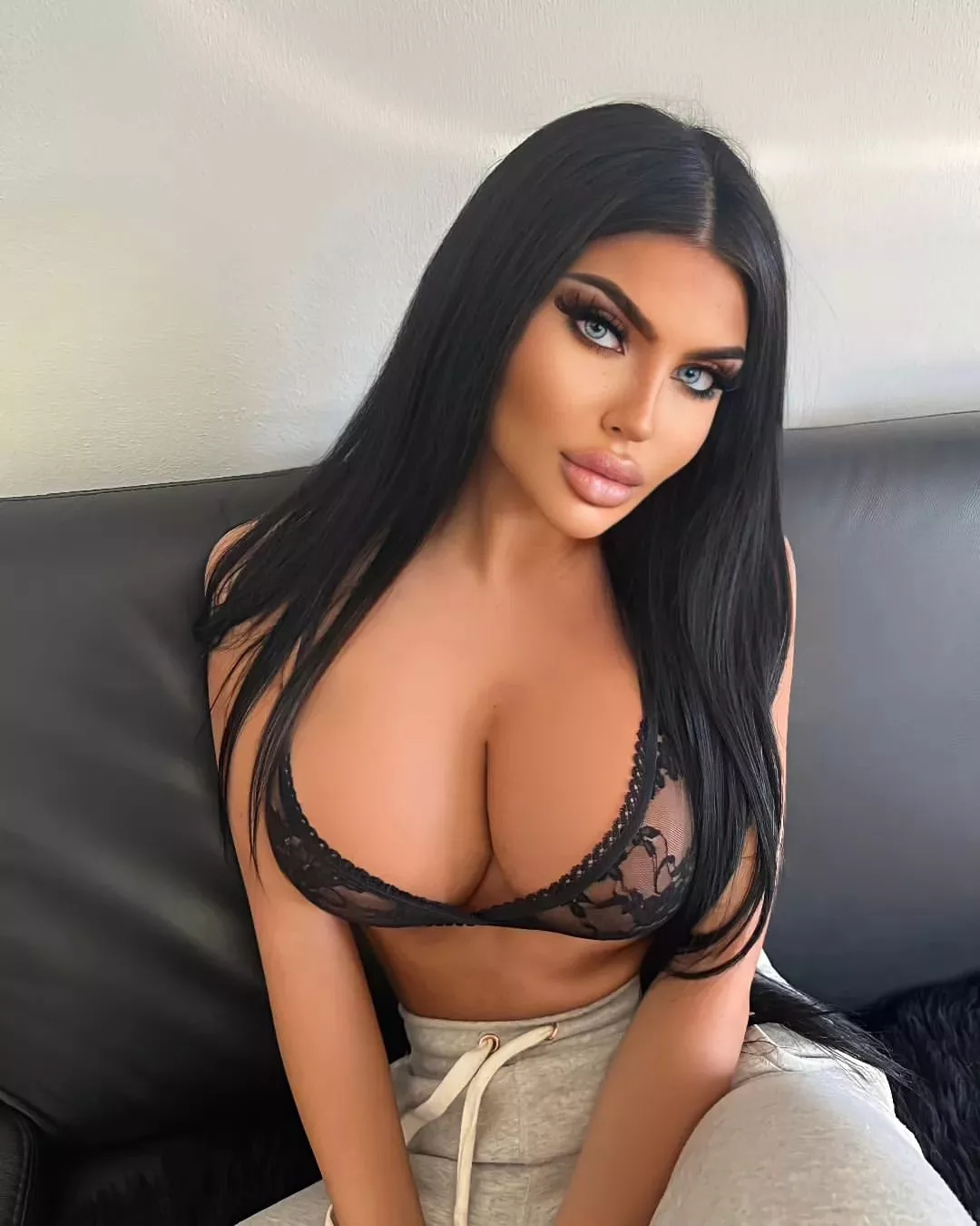 Lena is beautiful 😍