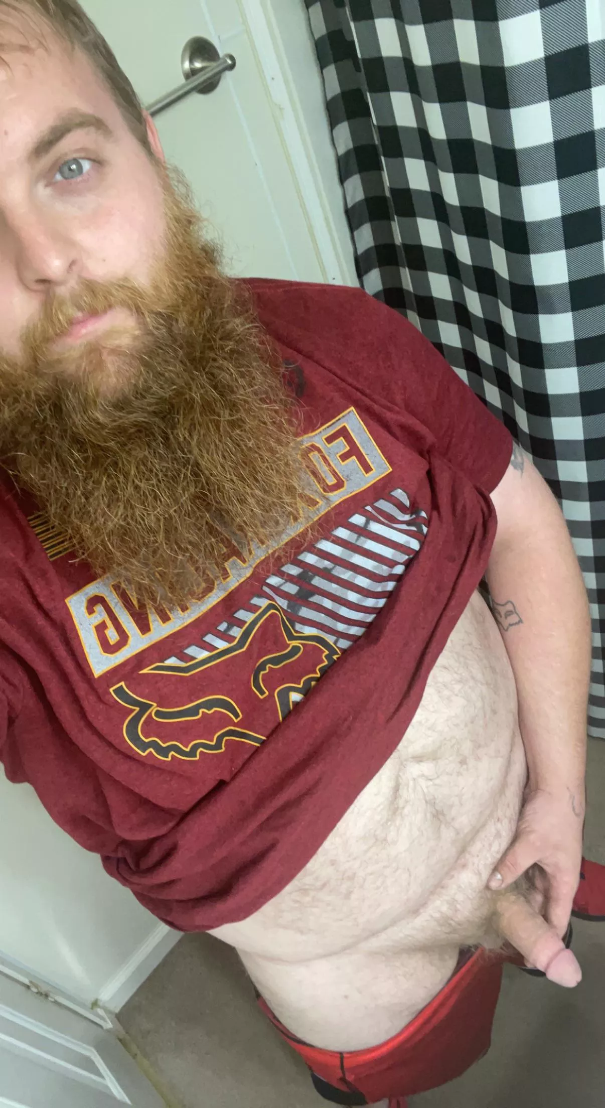 (25) Kinda feeling self conscious about my size. Anyone like?