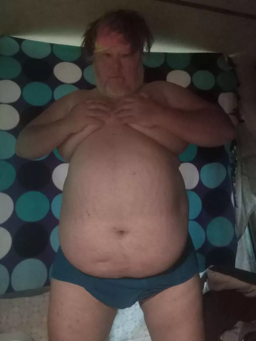 44 vocal guy loves being wayched. horny wake and bake here