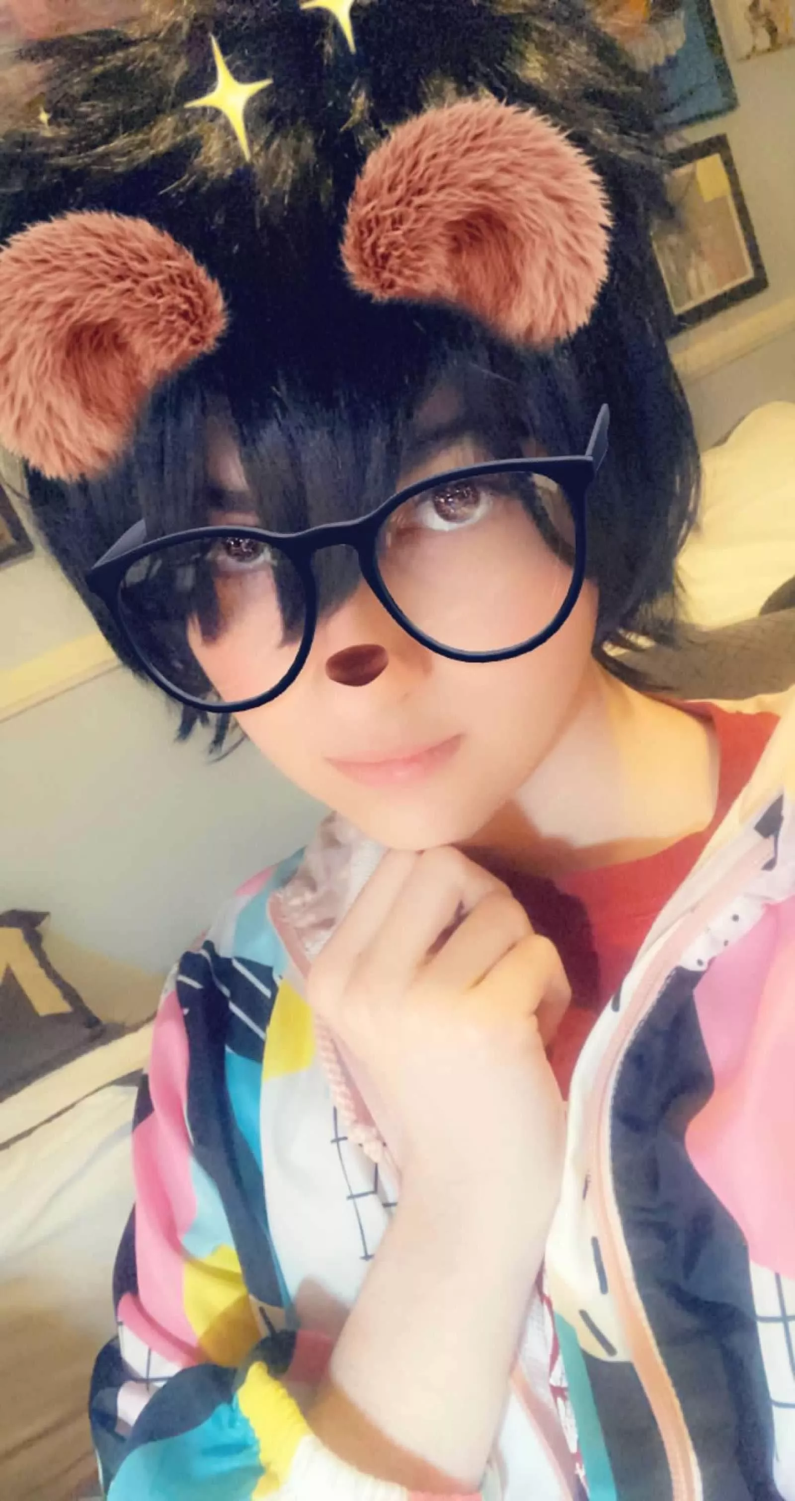 Can I hold your hand? I get nervous sometimes… 👉🏻👈🏻