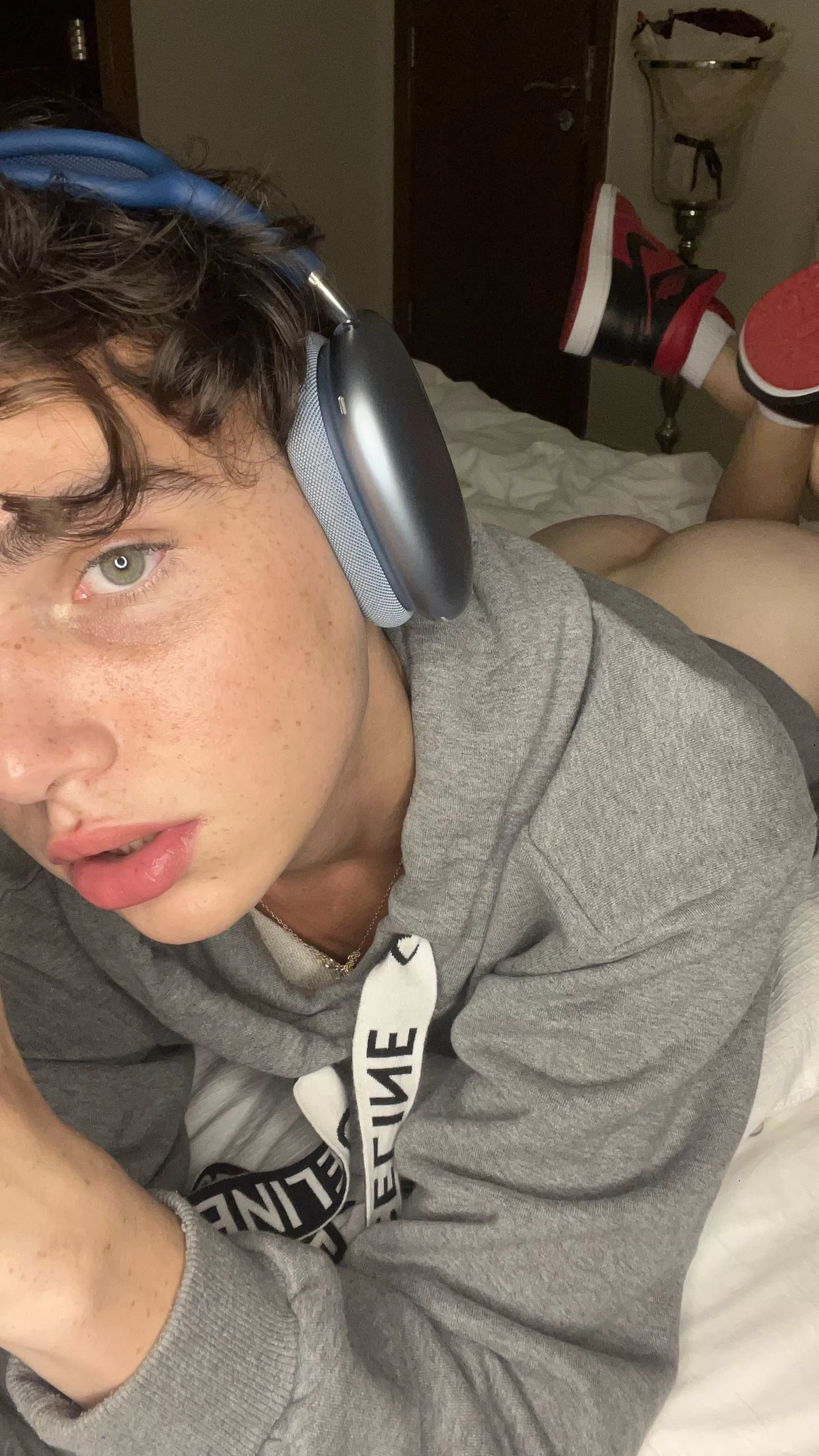 Come lick your treat ✨ nsfw