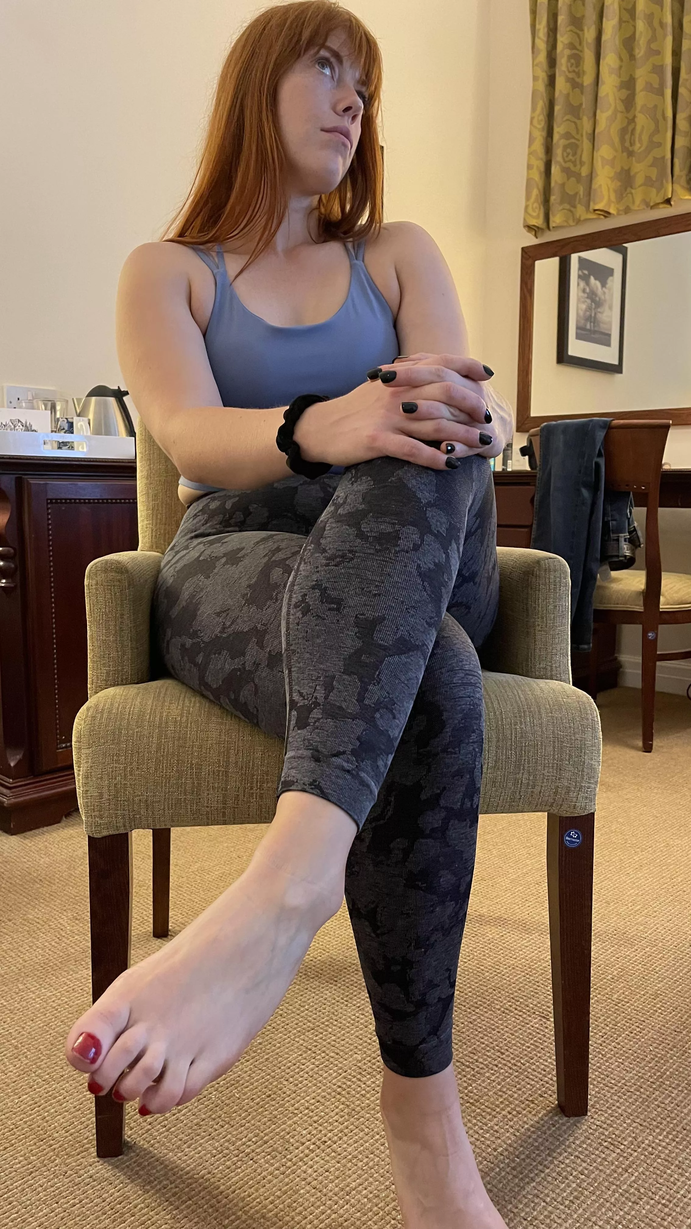 Do you like my nail polish? 😉