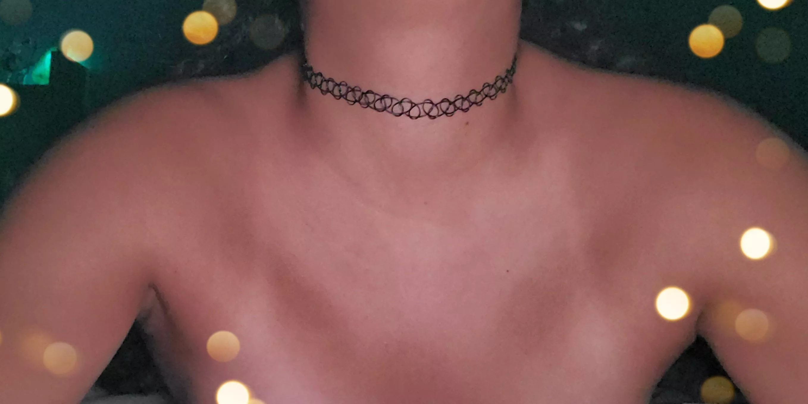 for some reason I'm in love with this photo💛💛