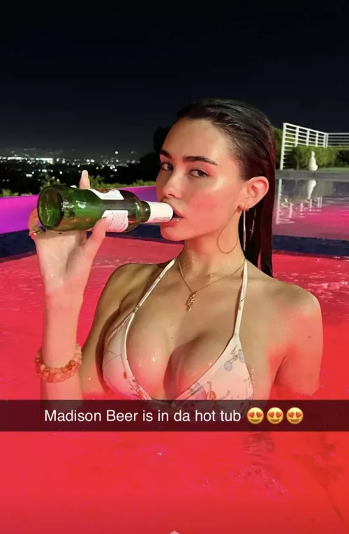 I’ll trib any irl nude you have if you i can send it to them dm ASAP