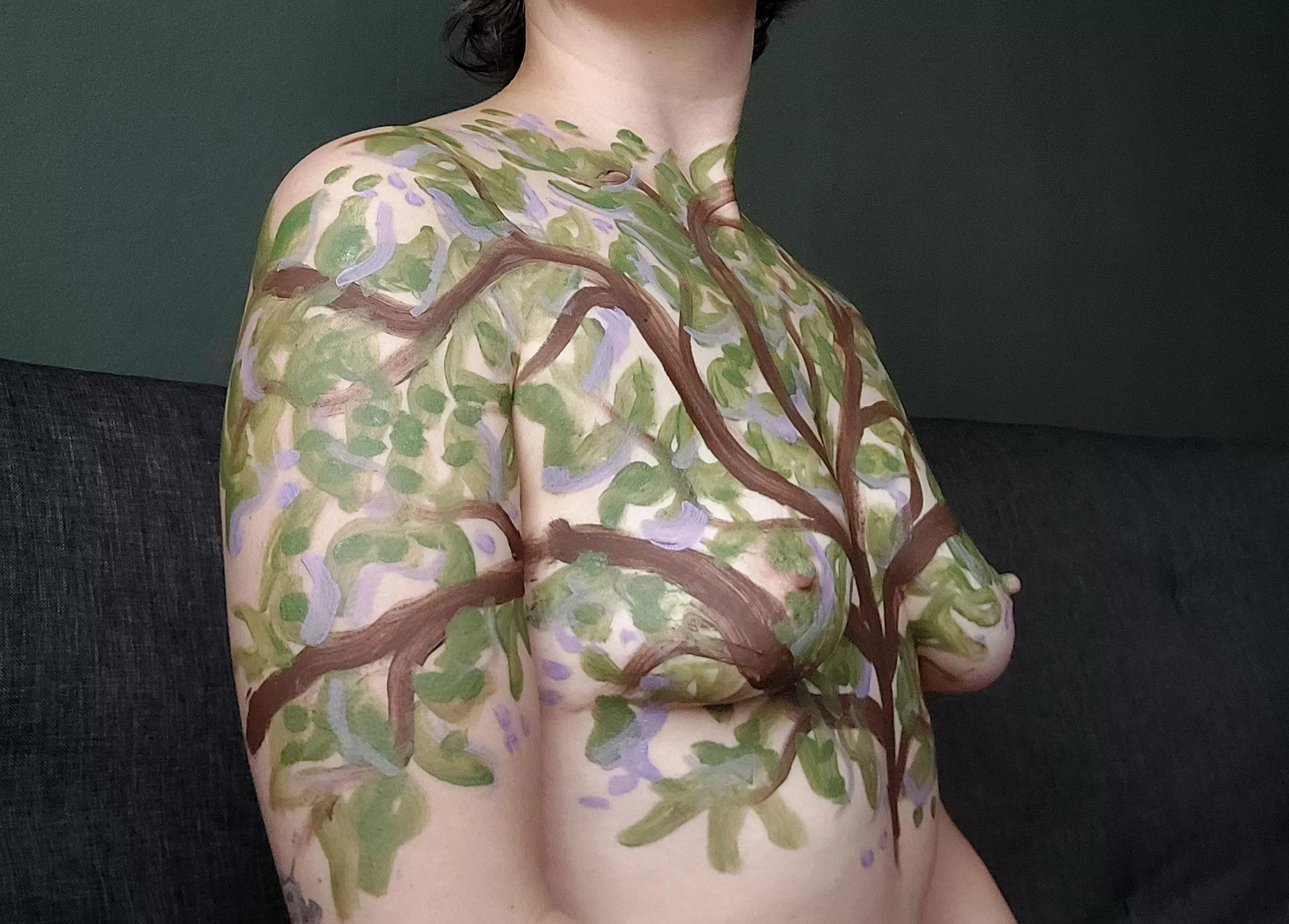 Missing summer... bodypaint on me by me 🤎