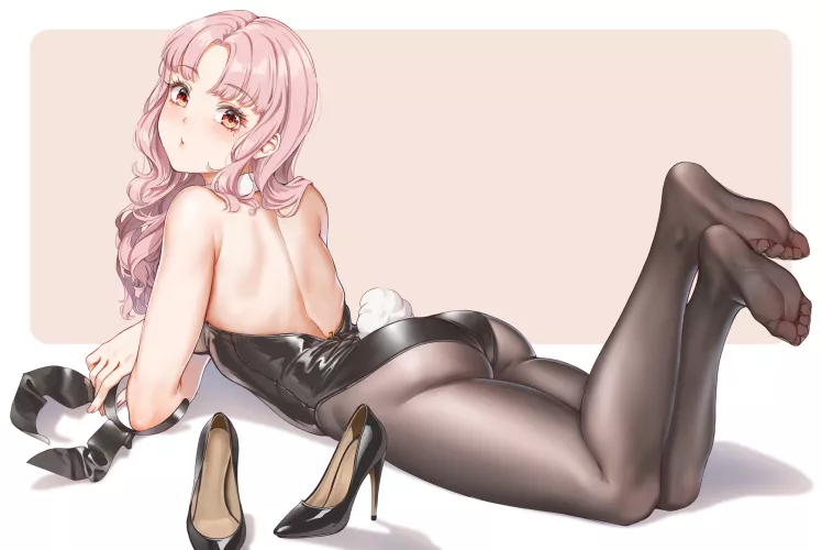 pink haired bunny girl