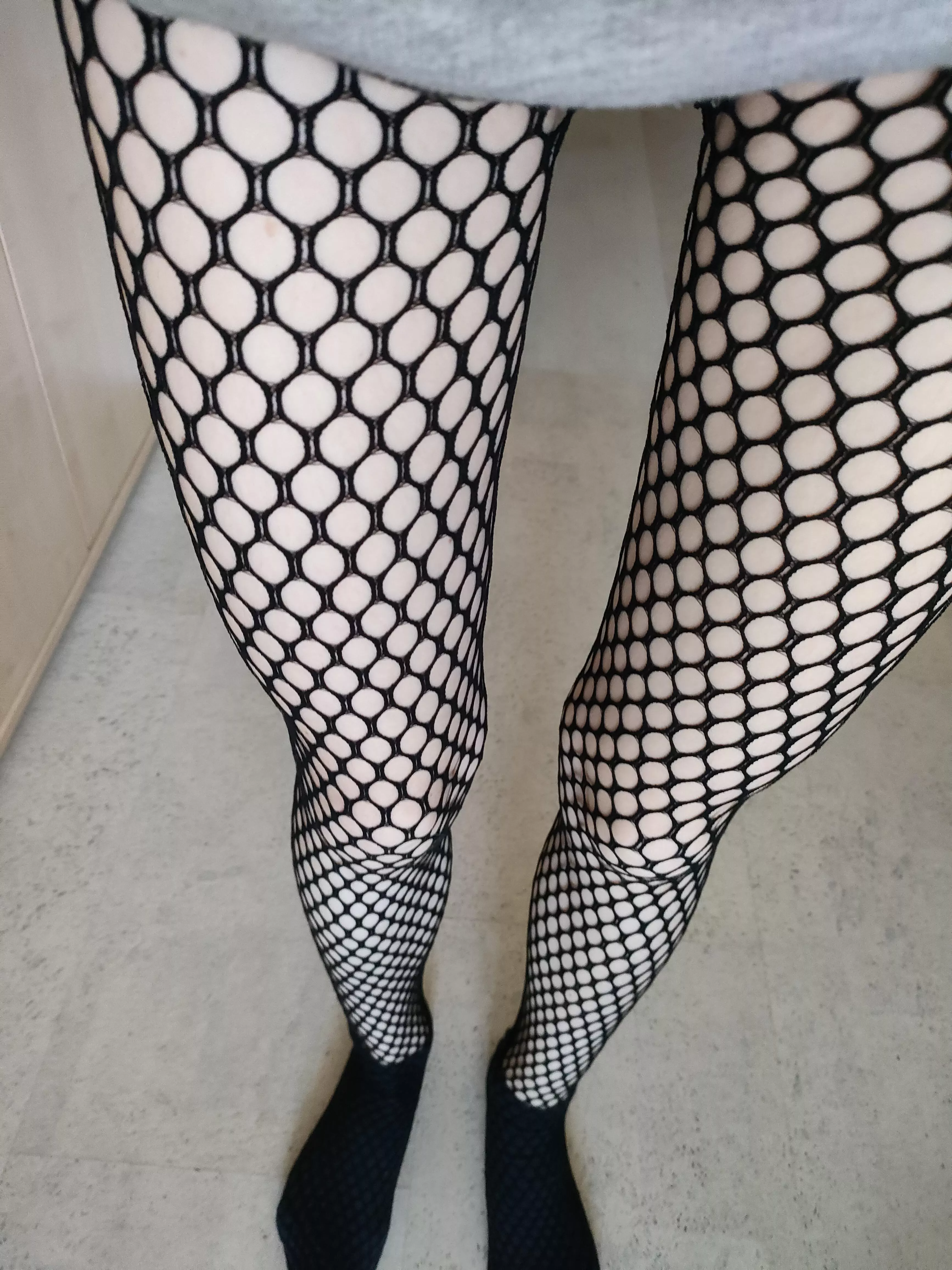 skinny legs 🥵😍