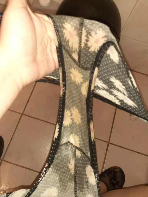 Squirted hard listening to Rammstein 💦💦💦💦