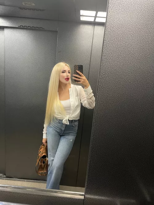 The perfect jeans don’t ex