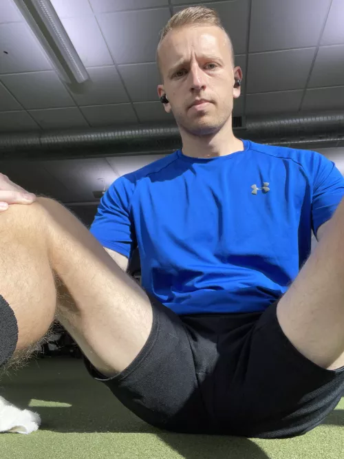 Took this awkward angle at the gym thinking it was cute in the moment 😂