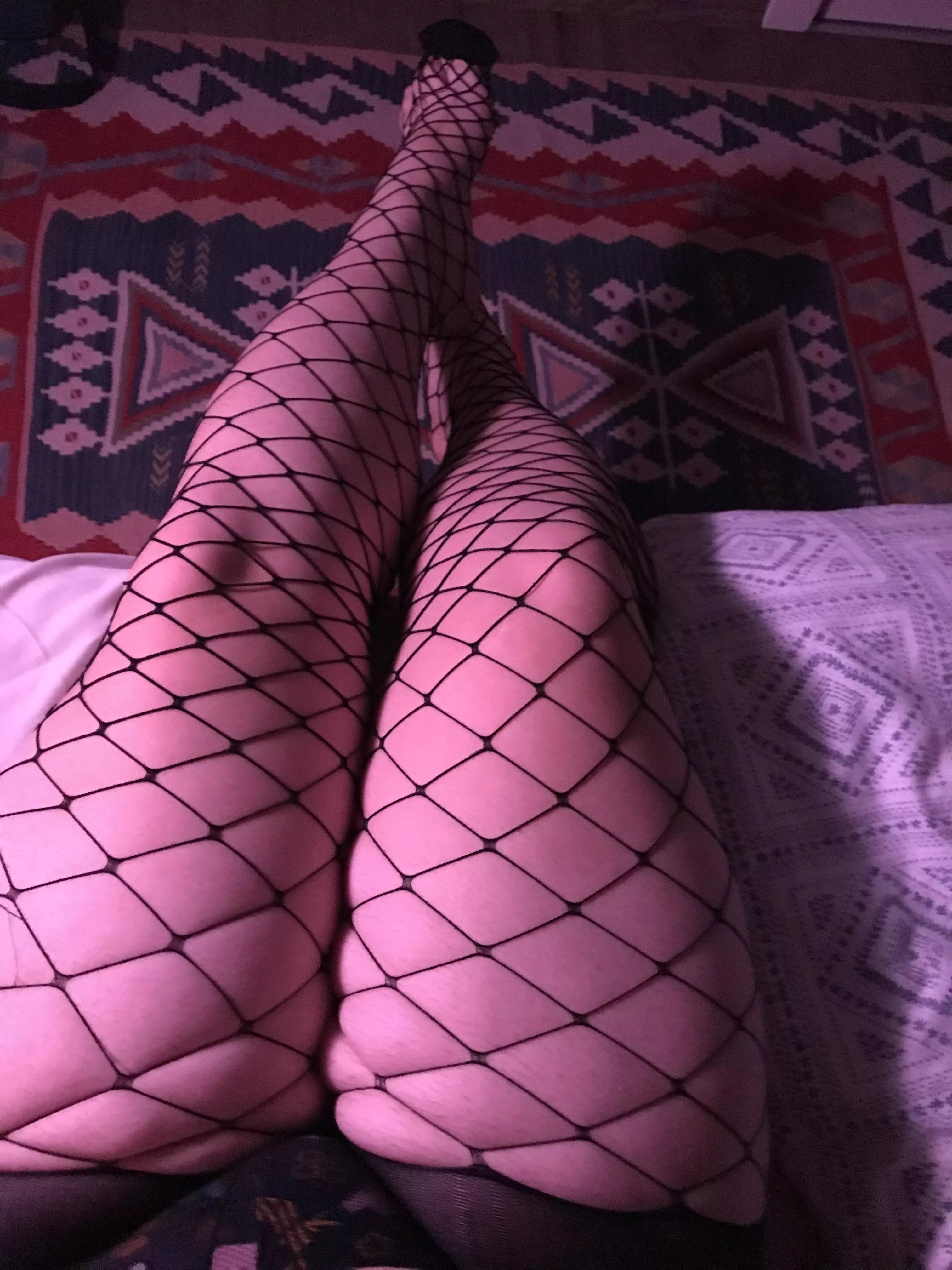 [24] chubby bottom turkish femboy here! single and ready to mingle ❤️