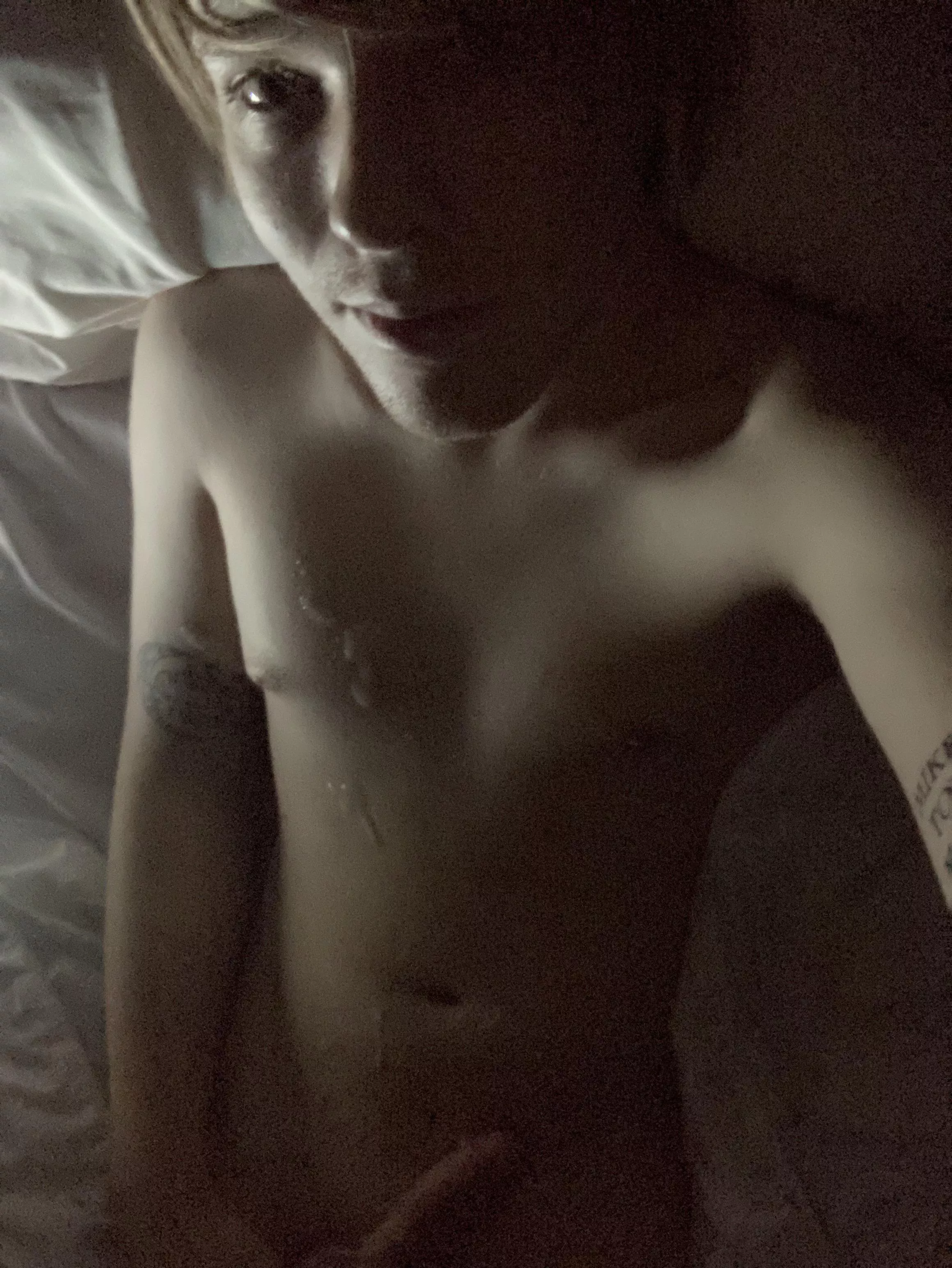 Can I be your personal cumslut 🥰