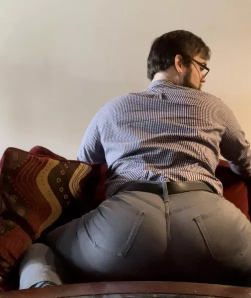 First time posting here👀 hope I fit in🍑