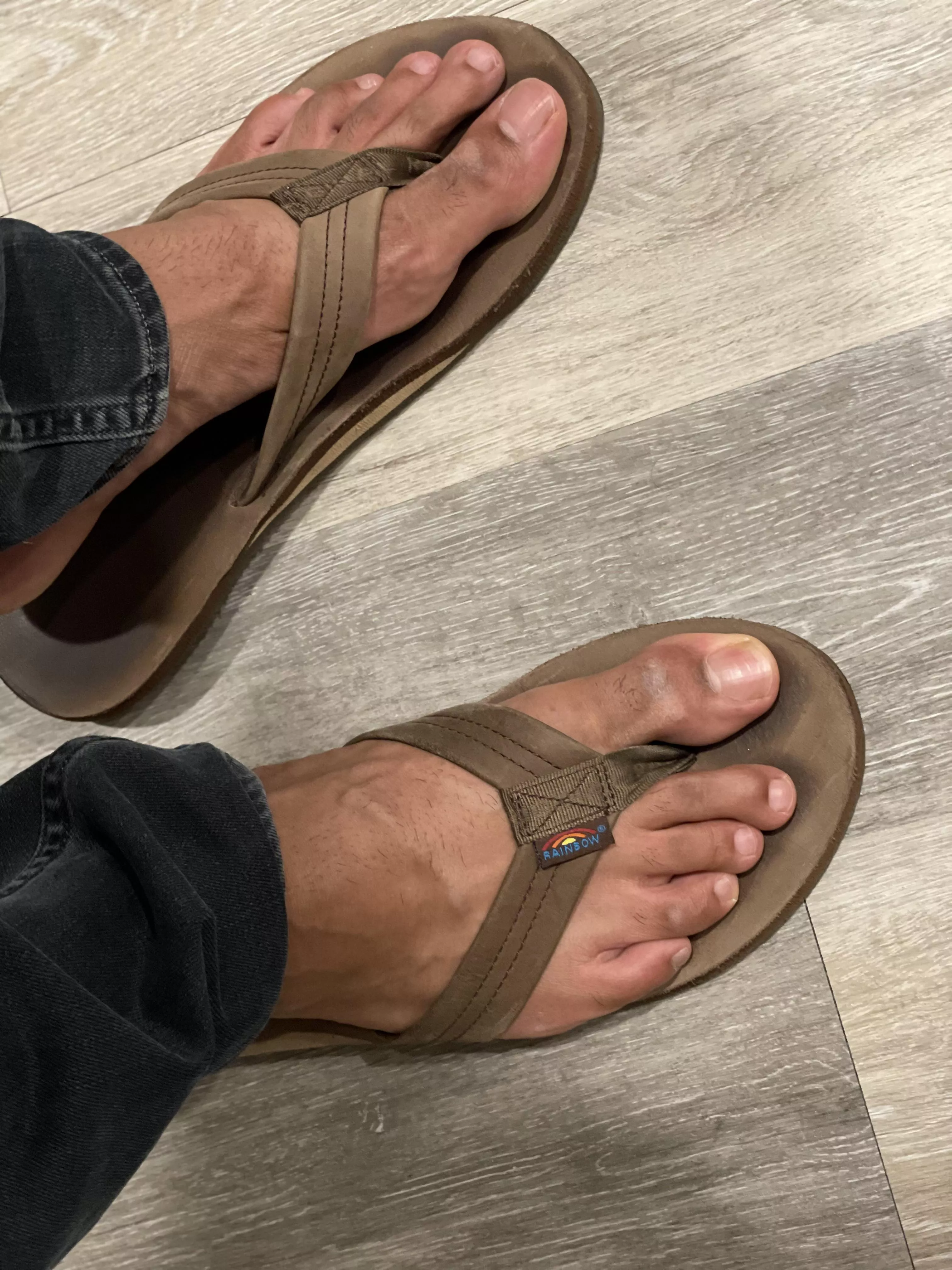 Heading to work with feet exposed in Rainbow flops. What would you do to these under my desk? 😉😈👣