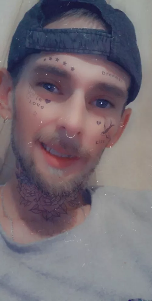 I like when stranger check on me, im always horny am i normal?? Chek page for spefic/s.😄🙂