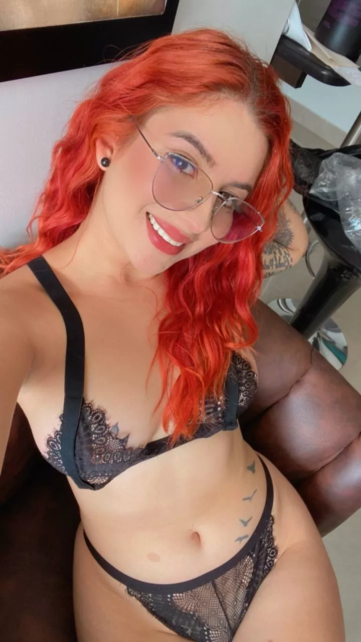 I love to tease in this outfit 😉