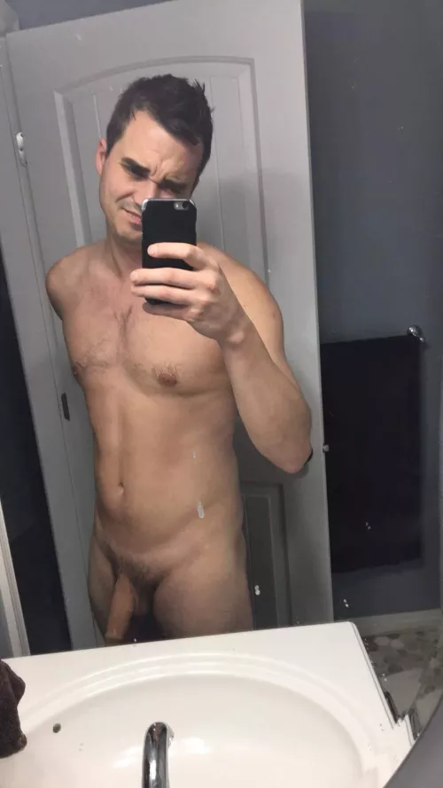 I need to clean this mirror