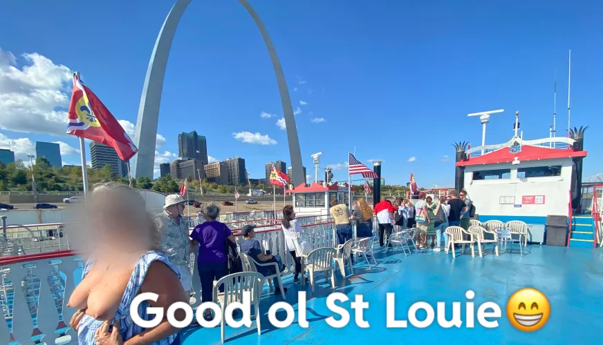 NSFW Tourist 🤦🏻‍♀️ (OC)