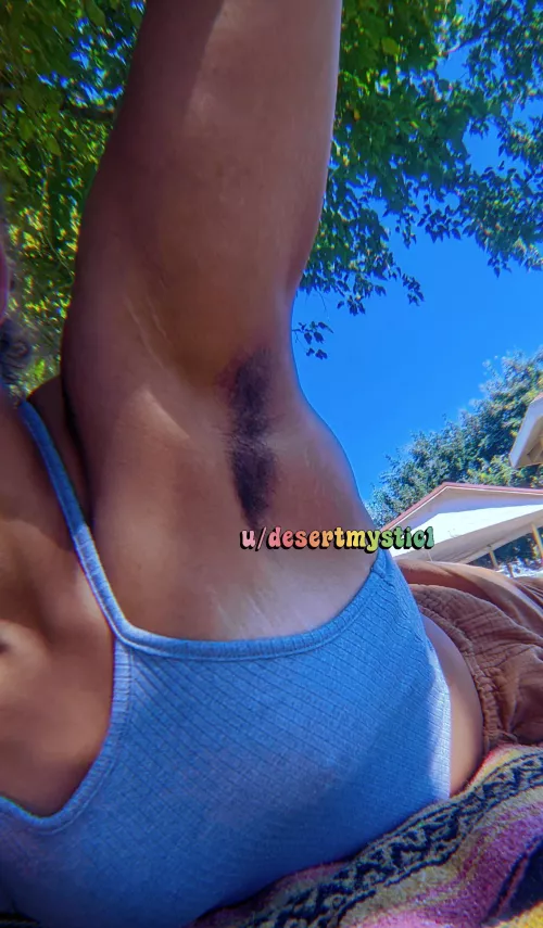 POV : I'm going to lay my head on your chest with my armpit by your nose 👃🏼