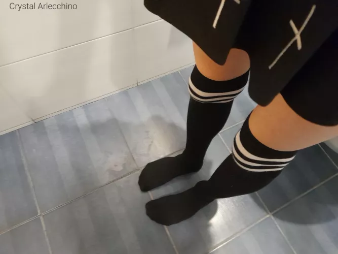 Some legs for you 😋