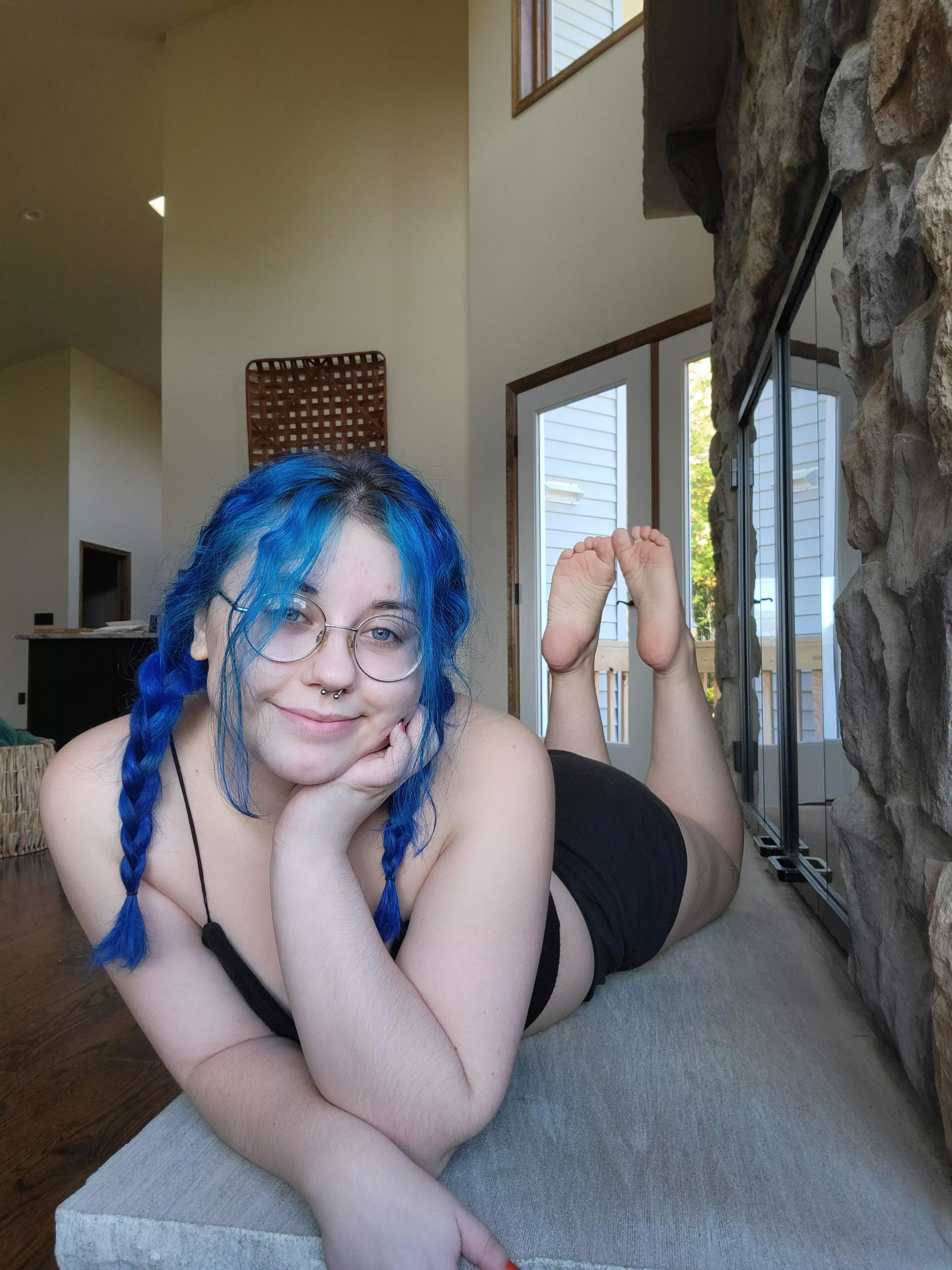 The pose is such a fun way to show my soles!