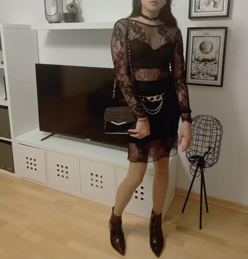 Will you take me on a date Wearing this?Or to a Prom/Homecoming?