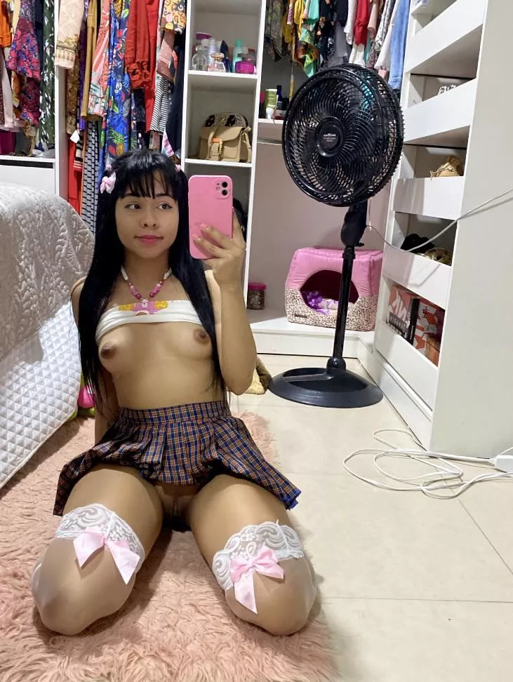 Would you go to the prom with me ? 🥺