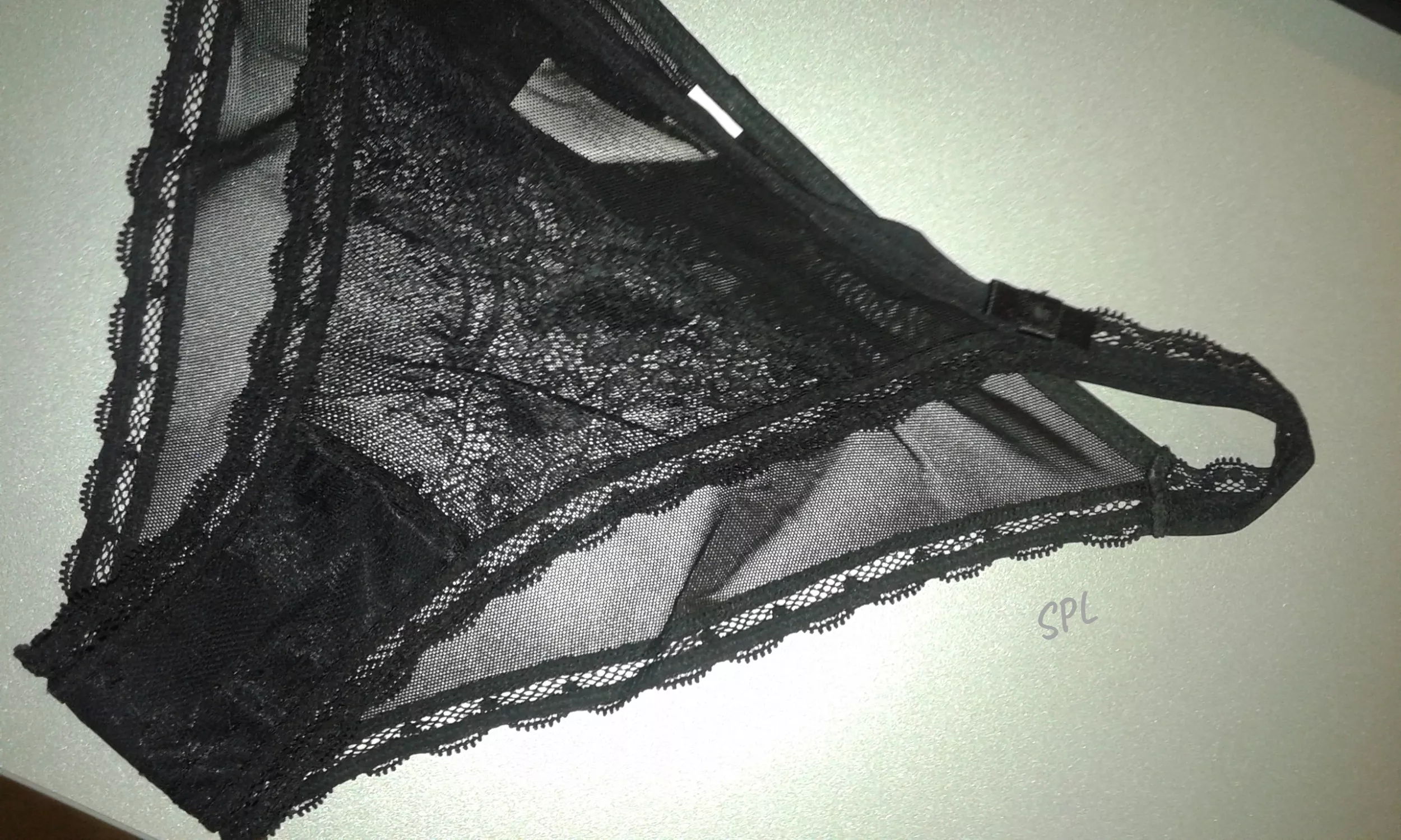 You can't deny...Black is always sexy!🖤🥰