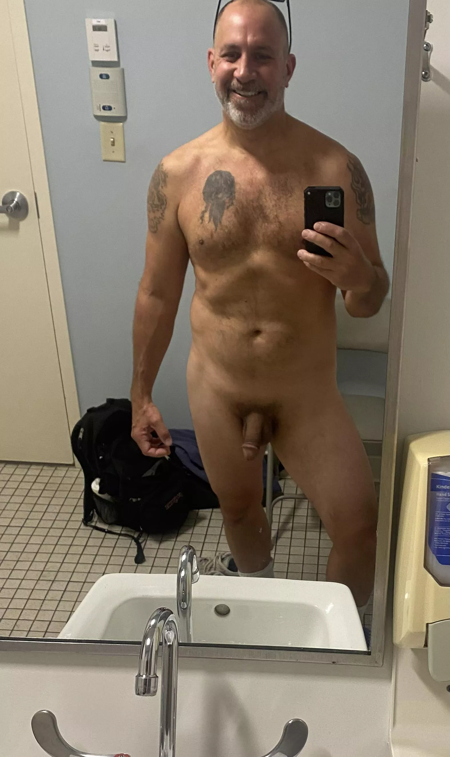 [52] 185, 5’7” Just getting ready to start my shift.