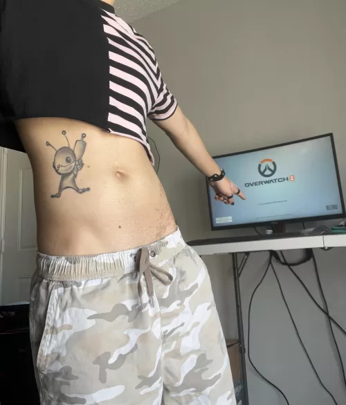 Babe wake up! We’re 500 in queue!