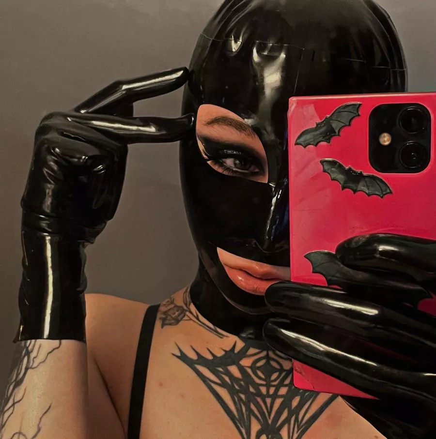 Baby’s first hood😋