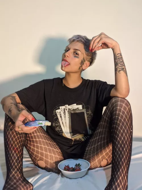 Bundles: 8 photos + 1 video 20$ 12 photos + 2 videos 30$ 20 photos + 3 videos 50$ Sna.p: mai.ggd / ki.k: cruxz35 (Live Verification)