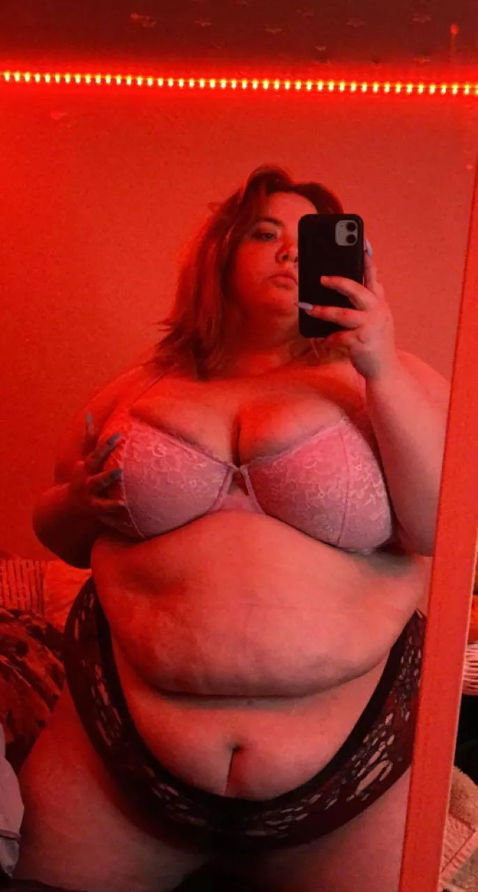 Don’t you want to feel me?🤍