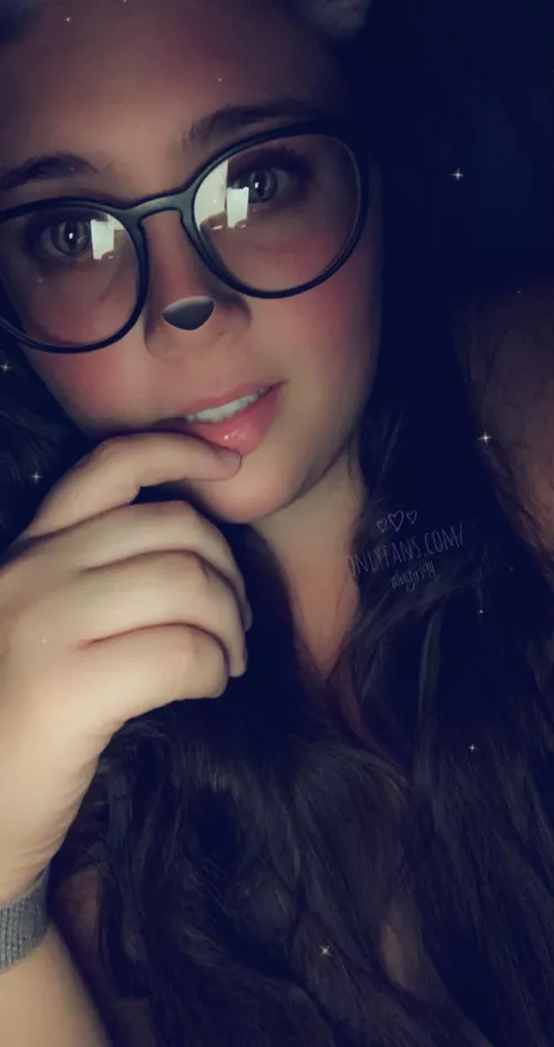 I can be your dirty little secret 😘