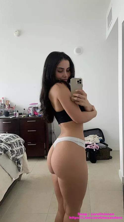 I’m feeling so fucking horny and I need my holes filled so bad rn