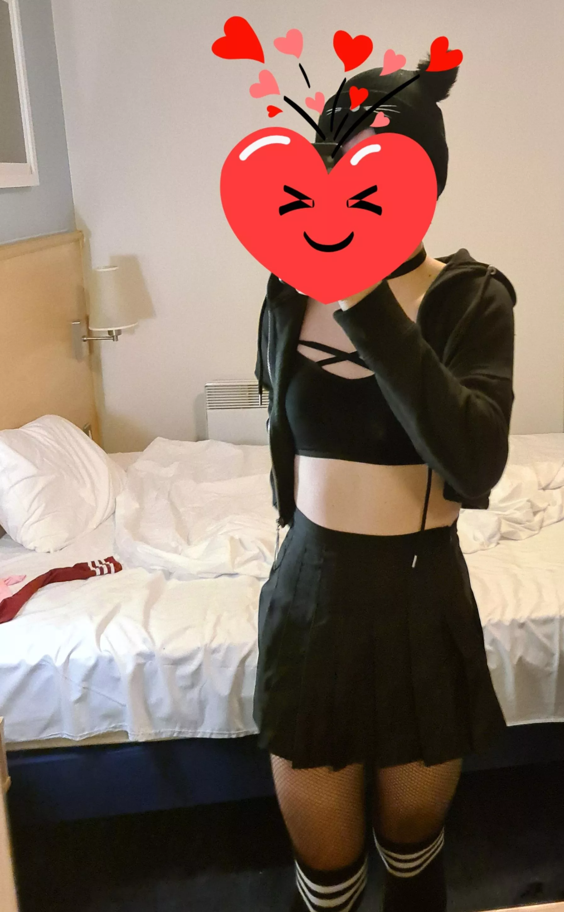 🖤 I'm running out, definitely need to take some new ones soon ❤️