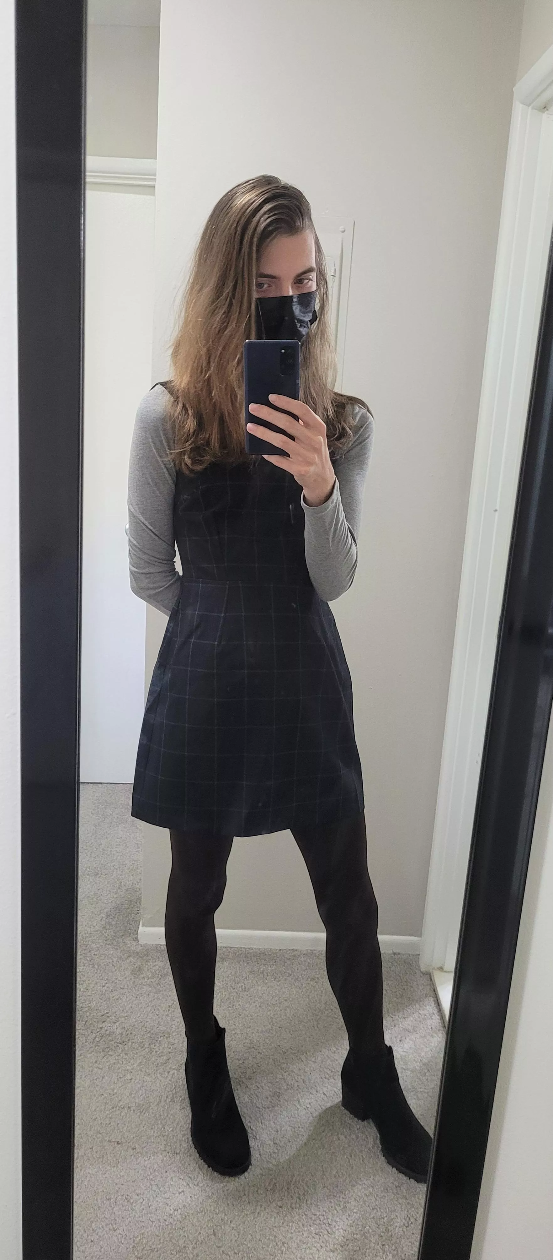 It's finally Autumn! Do you think this is a cute outfit to go apple picking in?