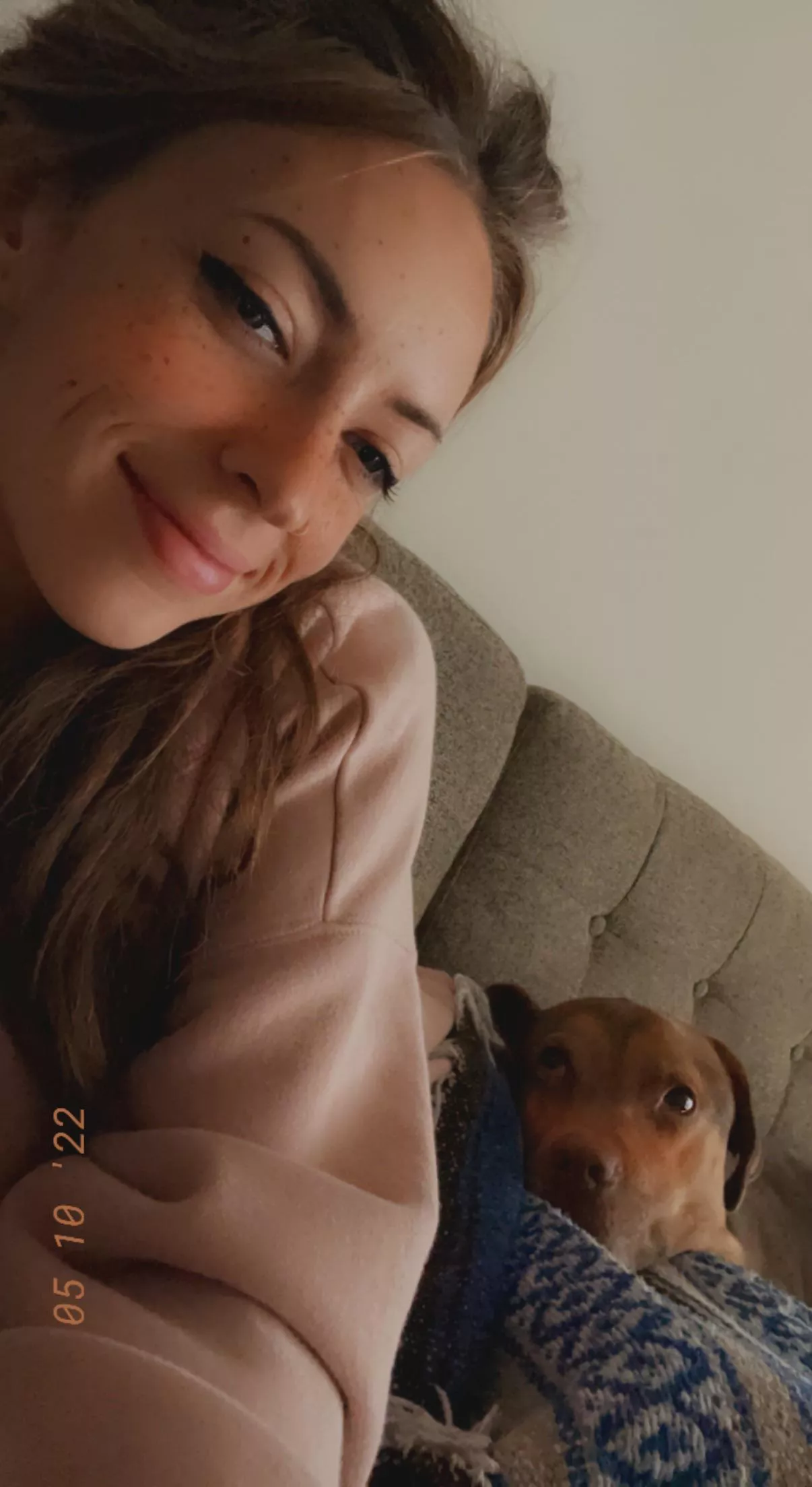 my dog is best friend so hi from us!! 🖤🐾