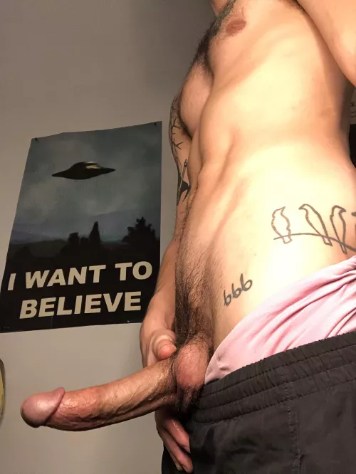 Sextraterrestrial cock 👽