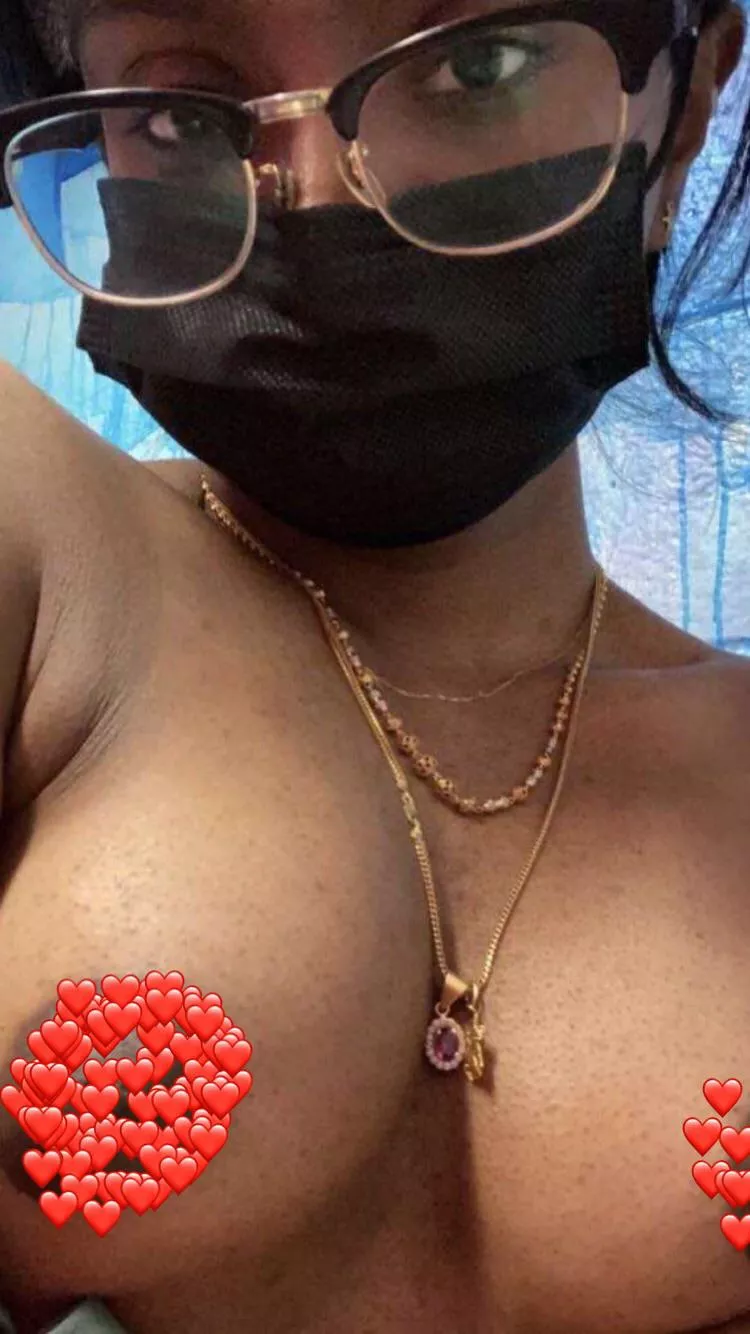 Upvote for nudes release🤭😶