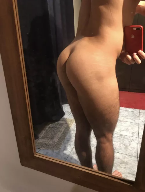 Who wants to break it?🙈