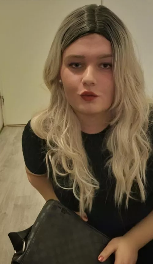 Any plans tonight? 😼💅