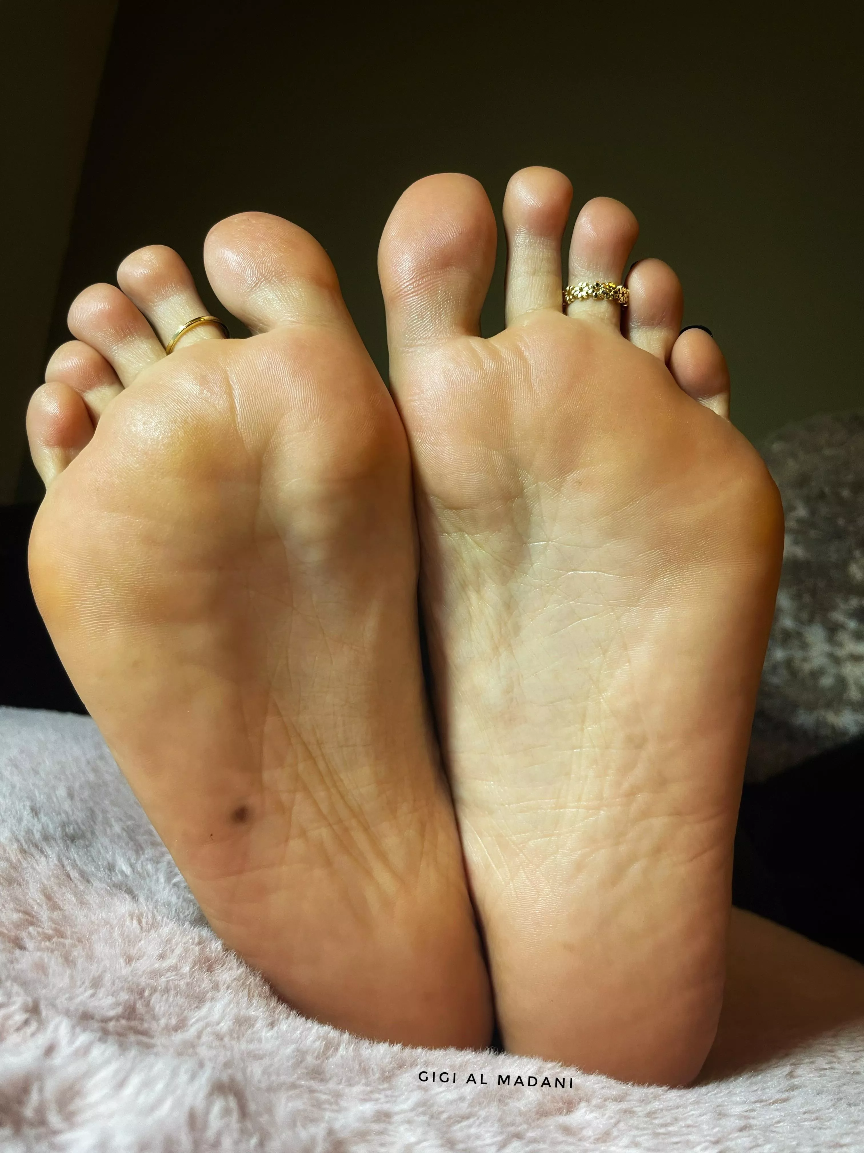 Begging for a huge load of cum 🥰🍆💦