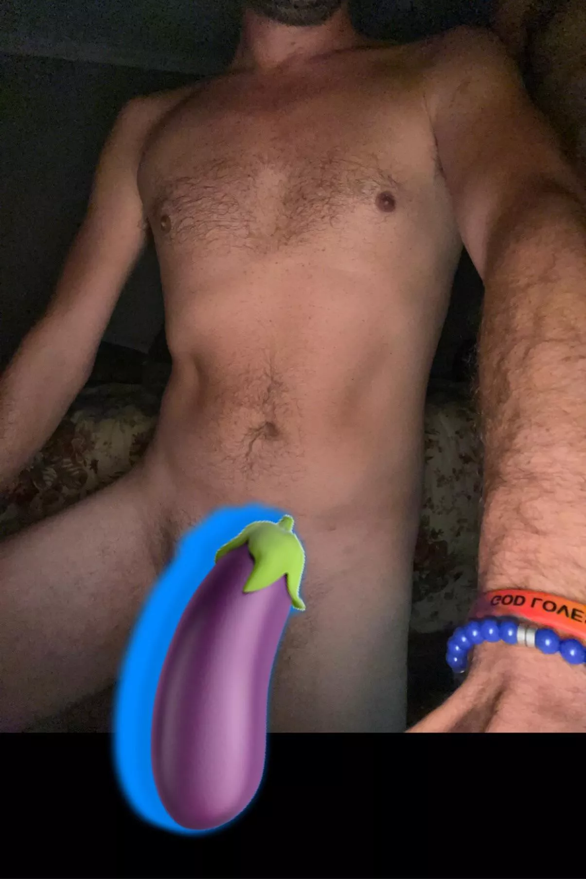 Bet your curious to see what’s underneath 😜🍆😈 DMs are open