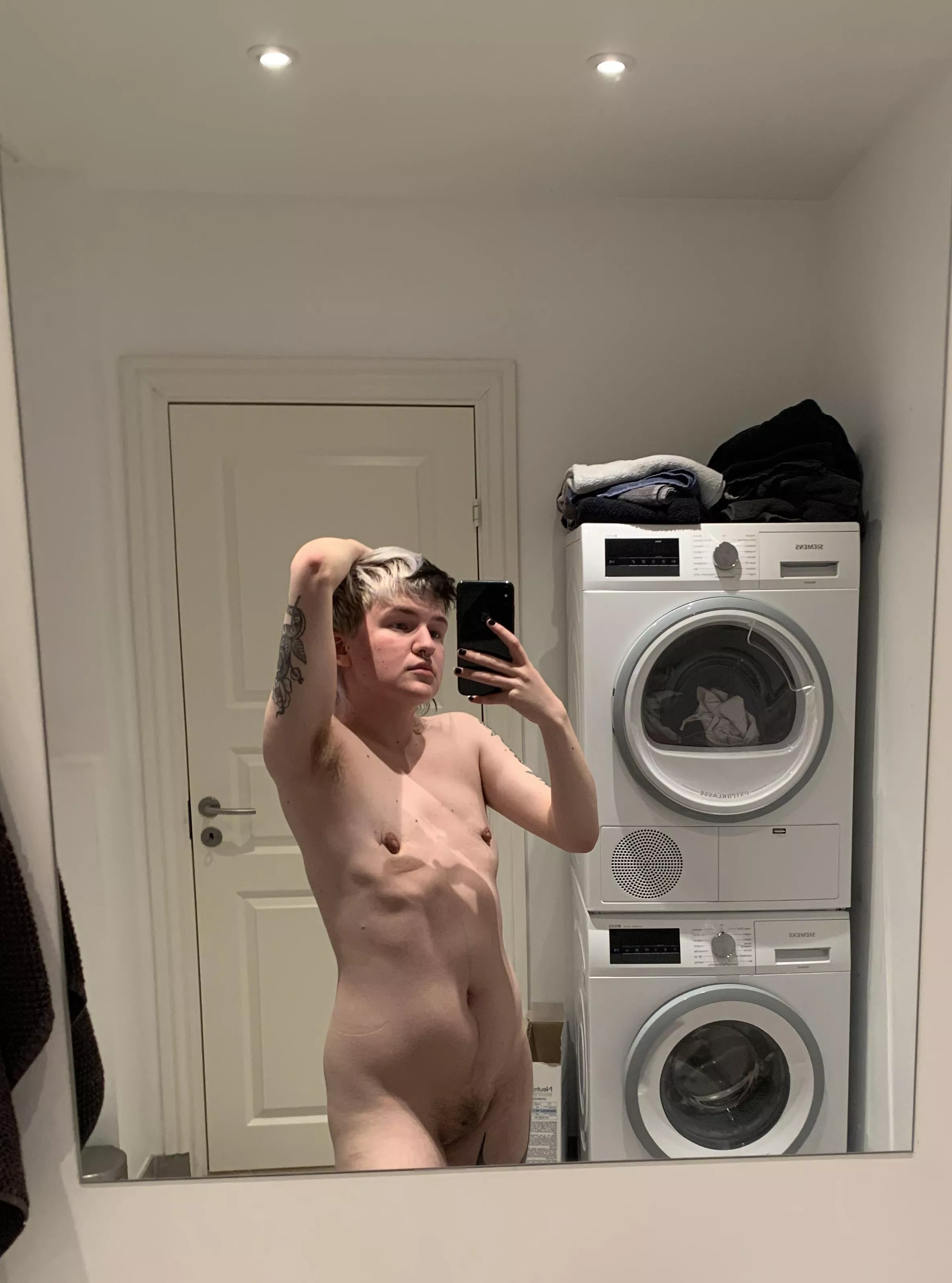 I always have to stop and admire myself after a shower. Will you worship me?