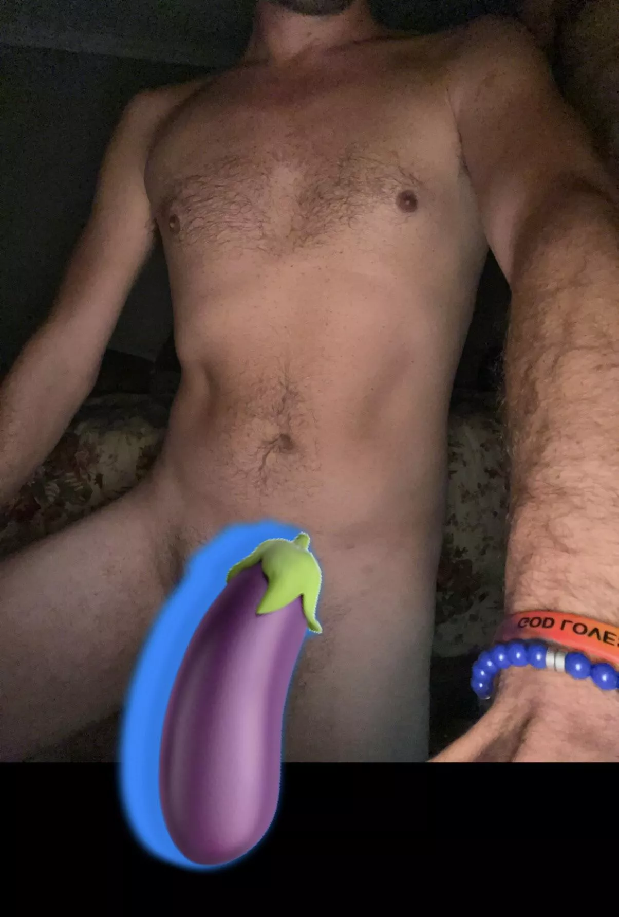 I Bet you’re curious to see what’s underneath haha🍆😜😉😈DM’s are open